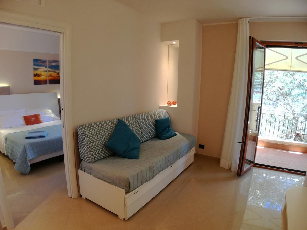 Piccolo Aparthotel 4*